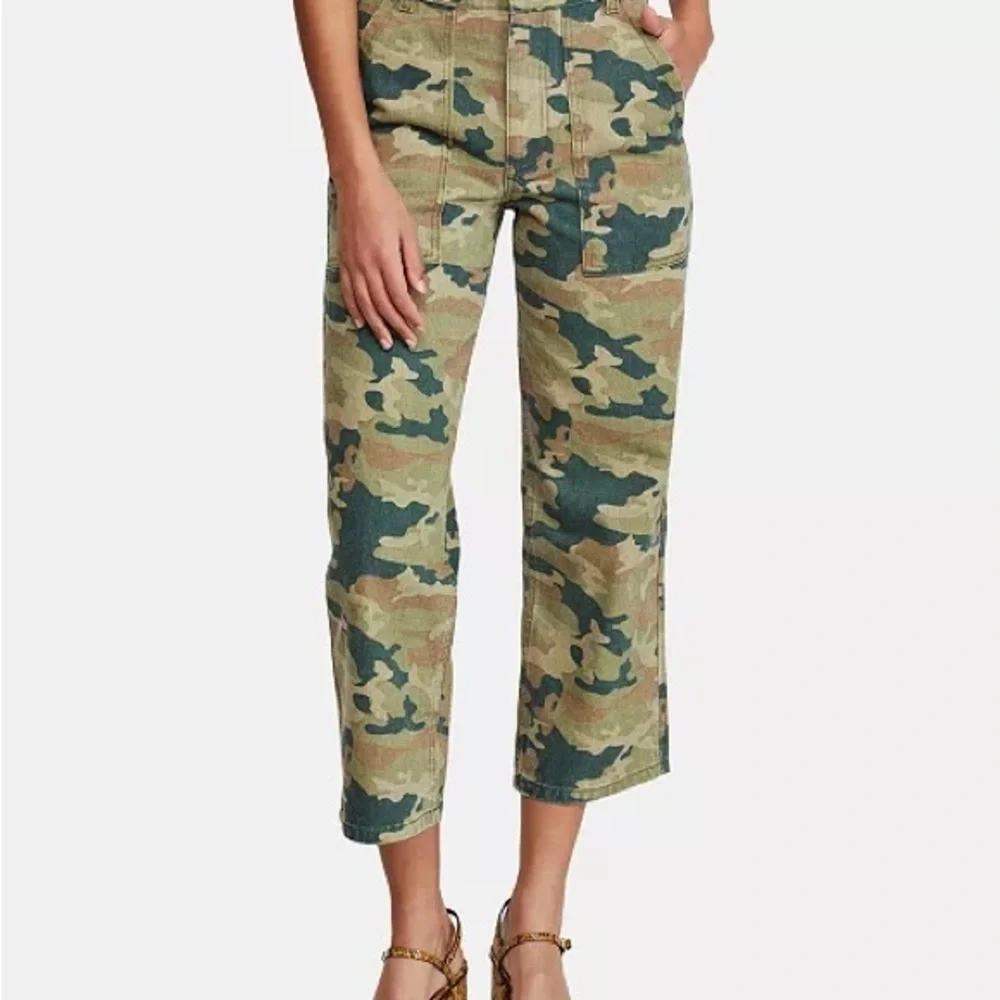 Free People Remy Camouflage printed Capri